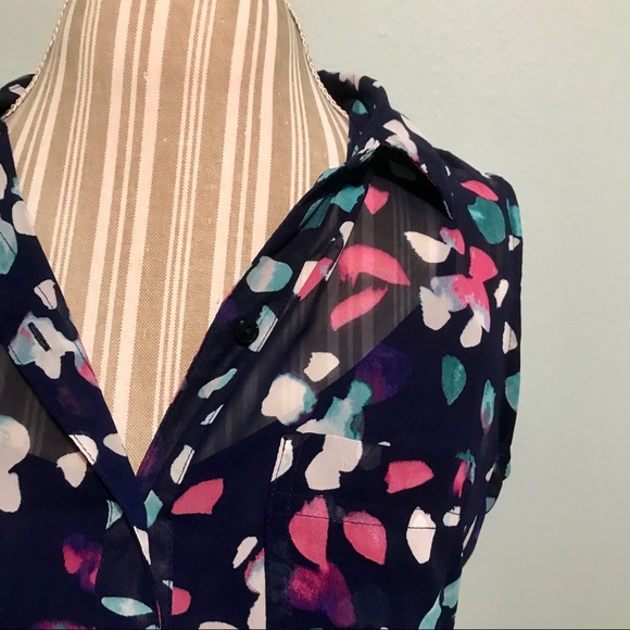 Liz Claiborne Blouse Size Medium - Picture 2 of 4